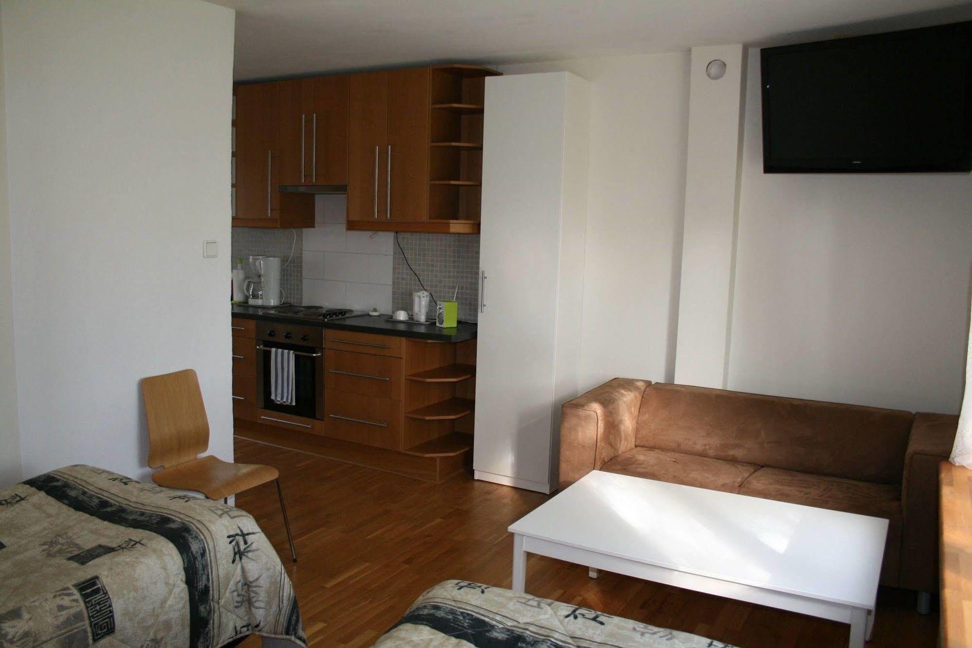 Lilla Huset Pa Slaetten B&B Lund Bagian luar foto